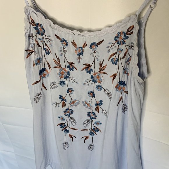 Knox Rose Periwinkle Embroidered Tank Top Size S - Picture 4 of 5